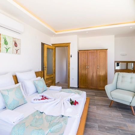 Villa 5 Sleeps 6 Isolated Pool See And Montain View-Villa Kartal Yuvasi Uzumlu  Екстер'єр фото