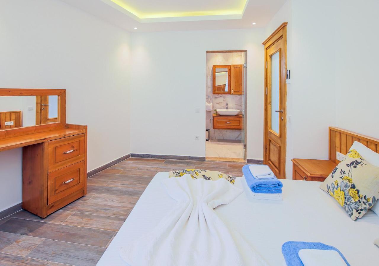 Villa 5 Sleeps 6 Isolated Pool See And Montain View-Villa Kartal Yuvasi Uzumlu  Екстер'єр фото