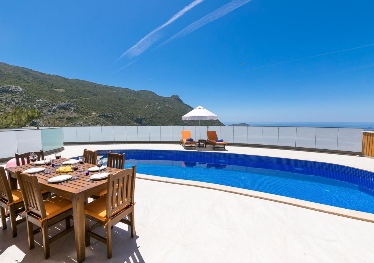 Villa 5 Sleeps 6 Isolated Pool See And Montain View-Villa Kartal Yuvasi Uzumlu  Екстер'єр фото